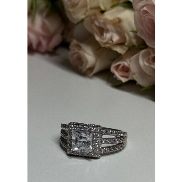 925 STERLING SILVER CZ RING SIZE 6 - Picture 7 of 10